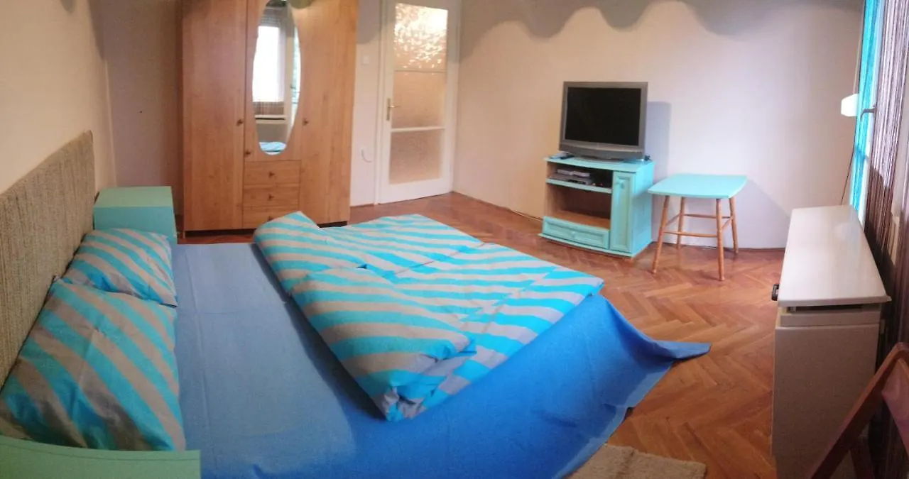 Fuesti Fecske Apartman Hajdúszoboszló 0*,  Macaristan